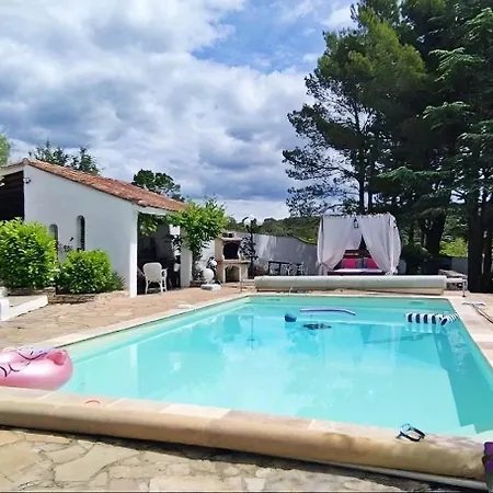 Du Devois Villa